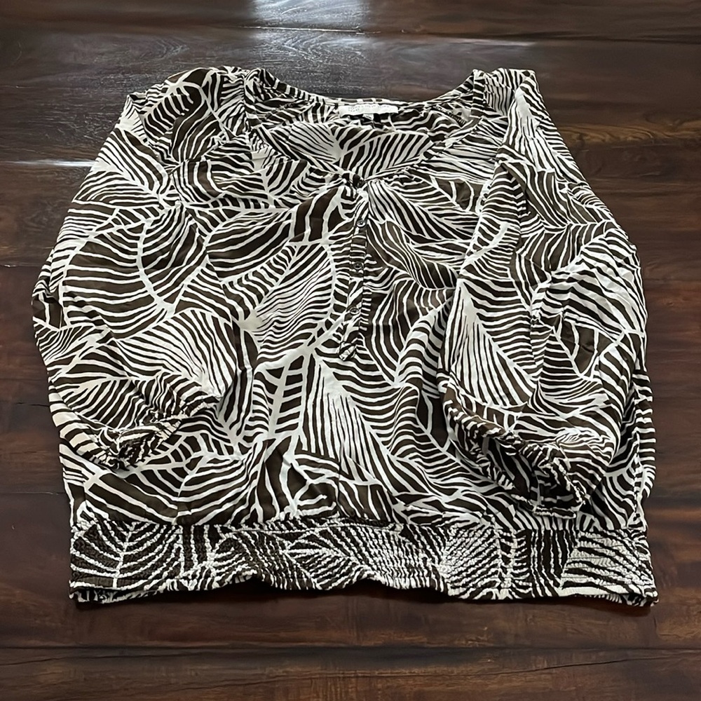 Jones New York blouse size S